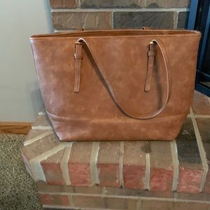 Tan tote perfect for weekend running errands or use as work bag.